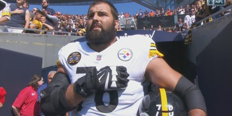 NFL Defies President Trump, Fans Boo Players Who Knelt During National Anthem