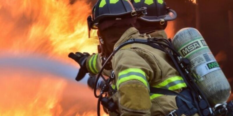 Grand Canyon Fire Destroys Historic Lodge Sparks Investigation