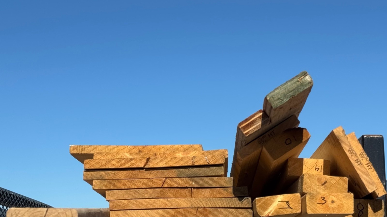 Lumber (Credits to Maximiliano Sanchez)