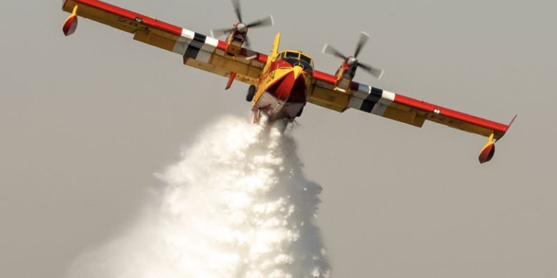 Bridger Aerospace Aircraft Helping Fight Wildfires in Arizona